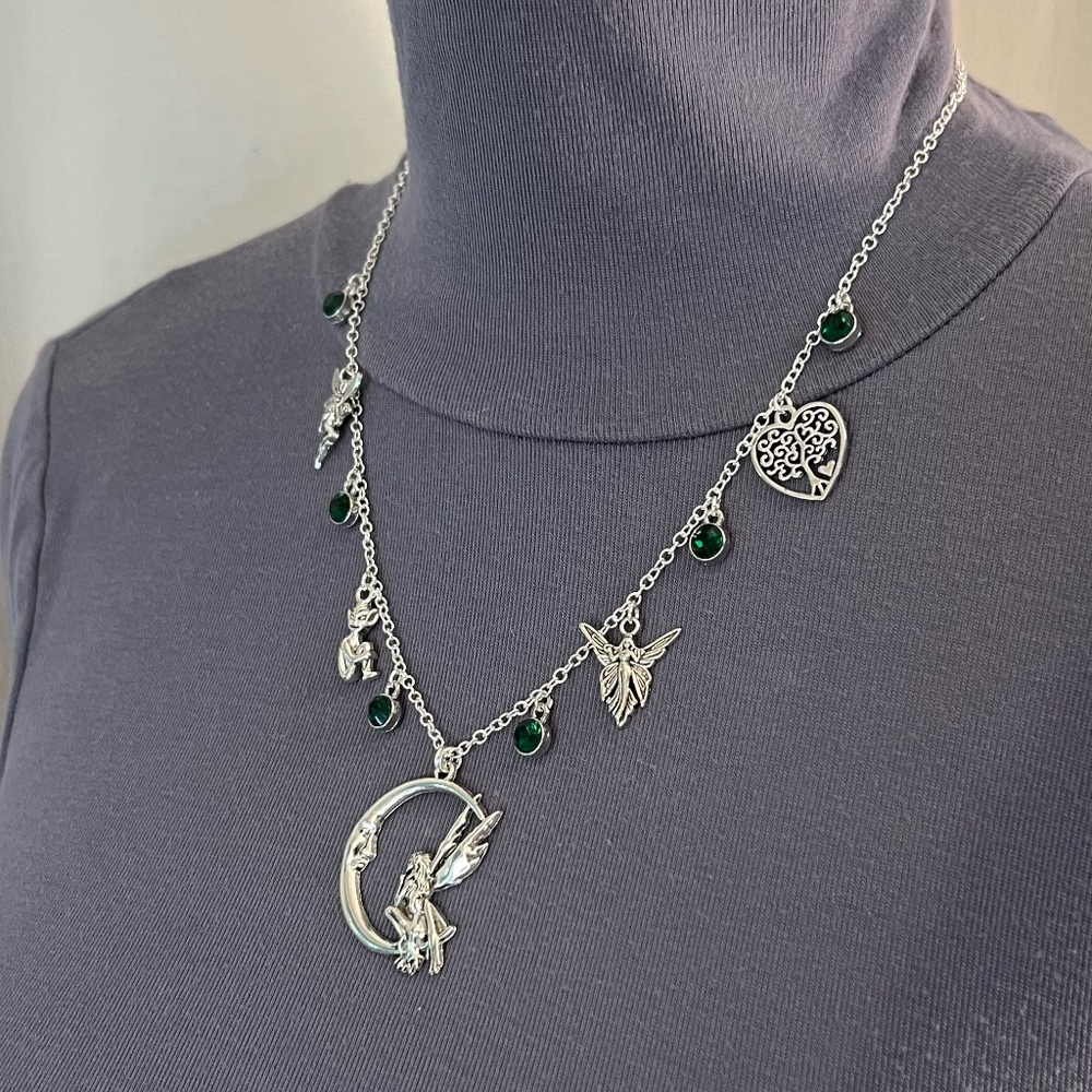 "Titania: Queen of the Faeries" Midsummer Night's Dream Handmade Fairy Necklace - Picture 6 of 16